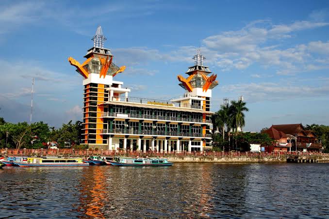 Siring Kota Banjarmasin: Pesona Sungai Martapura di Kalimantan Selatan