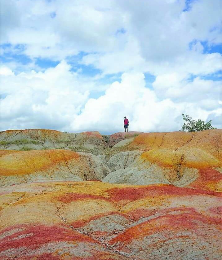 Rainbow Hills Pekanbaru: Pesona Pelangi di Tengah Kota